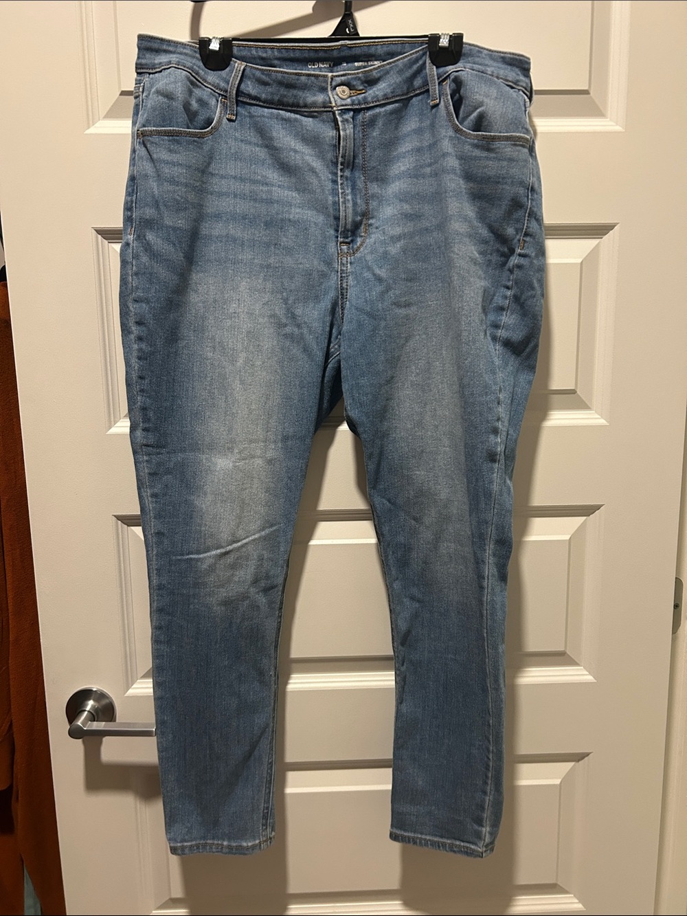Old Navy Medium Wash Women’s Skinny Jeans